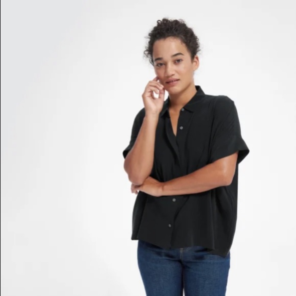 Everlane Clean Silk Short-Sleeve Square Shirt